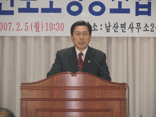 윤성규 시의회 의장'사회를 선도하는 여성이 되라'