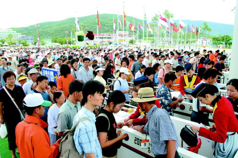 '끼있는 당신 경주엑스포로 오라!'‘열린무대’ 참가자 ..