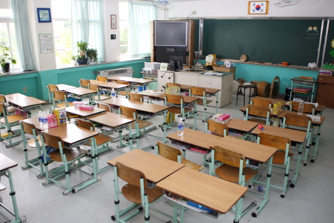 경주초등학교 이틀째 수업 거부  전교생 1천419명 가..