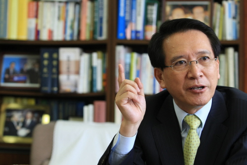 “상생의 시대, 컬러 정치시대 열겠다” 한나라당 김영오..