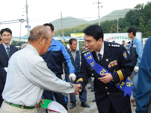 경산, 찾아가는 이동경찰서 ‘눈길’  현장에서 민원접수..