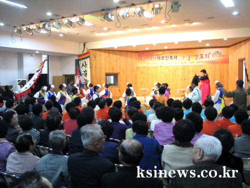 경산노인종합복지관, ‘어르신 축제’ 작품전시회, 반별 ..