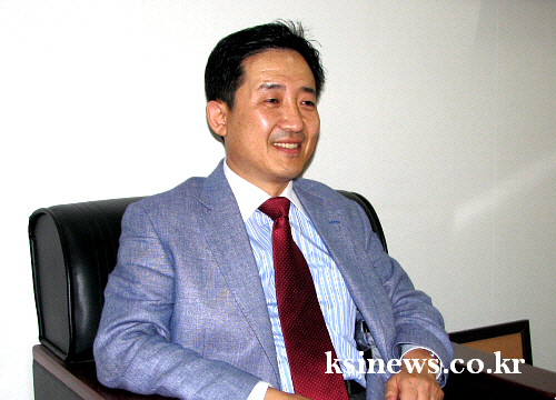 “경산 특색 살린 센터로 거듭나겠다.” 정석희 신임 경..