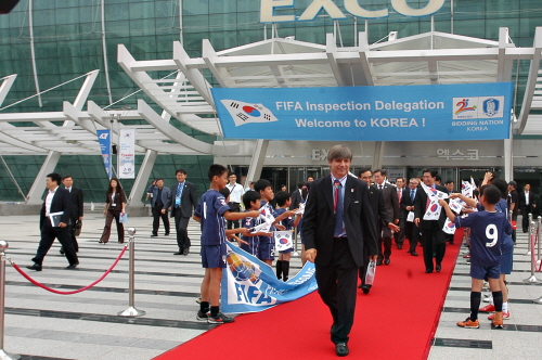 FIFA 실사단, 조추첨 행사장 '대만족' EXCO 시..