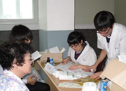 대전대 학생들, 경산서 한방의료봉사 지역 농협 후원....