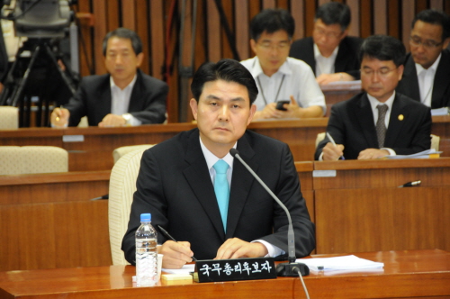 김태호 총리 후보자, 전격 사퇴! 여야, '극한 대치상..