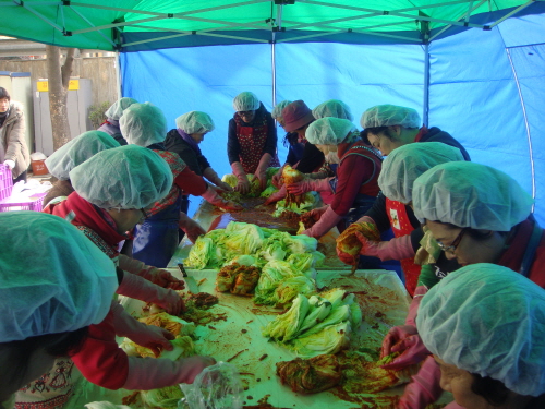백천사회복지관 김장 1,200kg 지원! 관내 저소득층..