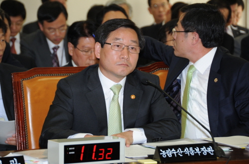 구제역 대책 “정부가 나서야~” 정부 국회 농수산위, ..