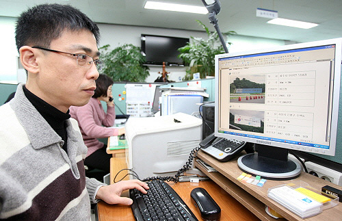 소 배를 갈랐다... 나는 공무원이기에 한 공무원이 전..