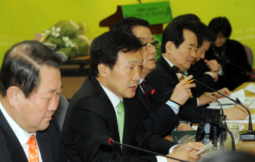 “대통령과 여당, 진정성으로 대하라!” 민주당, 여권 ..