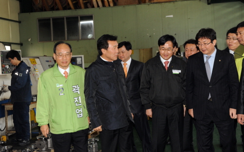손학규 성남 분당을 출마 불가! 신학용 의원, 4가지 ..