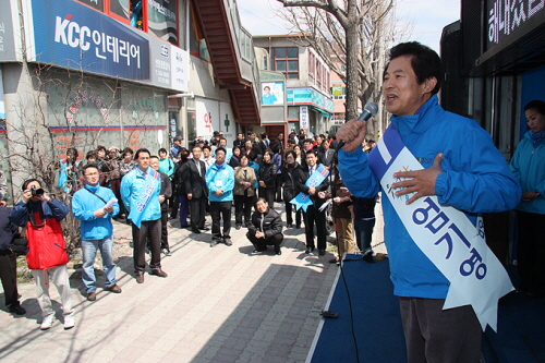 엄기영, 최문순 라디오에서 혈전 이광재 동정론과 원자력..