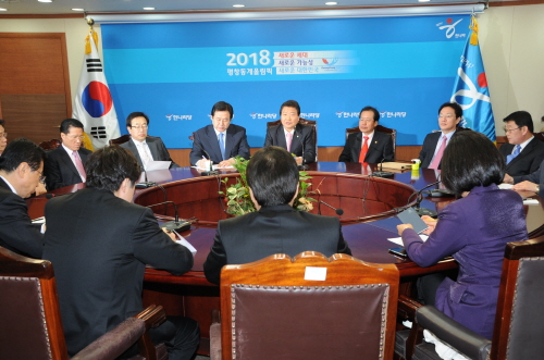 한나라당, 분당을 보수층 결집키로혼전 속 표심잡기 총력..