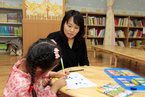 “만들고, 그리고, 미술로 치유해요!” 영남대 미술치료..