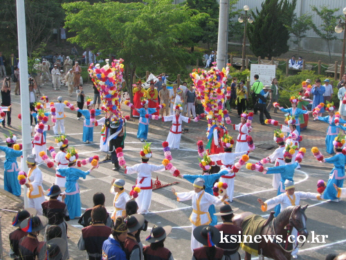 제36회 경산자인단오제 ‘막 올라~’ 5일 원효성사 탄..