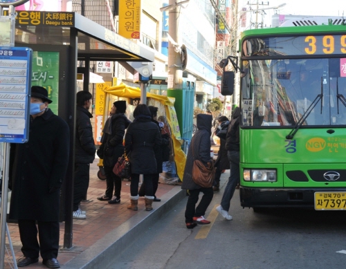 경산시, 근로자 편의 위해 순환버스 운행 일자리 창출 ..