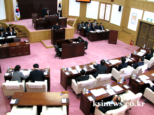 시의회, 2012년 주요업무보고 청취~ 제145회 임시..
