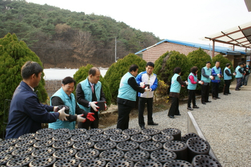 건보공단 경산지사 ‘연탄나눔 봉사’ 지역 저소득가구·장..