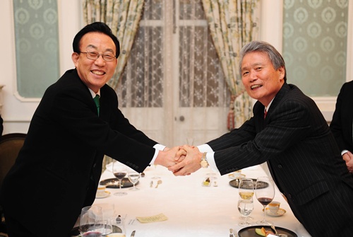 對日 무역적자 해소 발판 마련 김관용 도지사, 새해벽두..