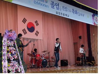 경산 전역 졸업 분위기 ‘뒤풀이 없다!’ 계란·밀가루 ..