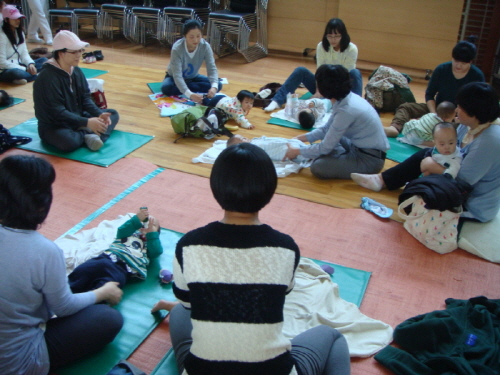 건강한 육아 위한 ‘마사지 교실’ 경산시, 2012 임..