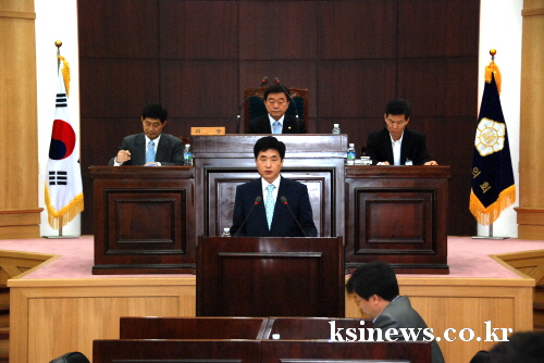 시정질문에 대한 집행부의 답변 복사꽃 축제, FTA 지..
