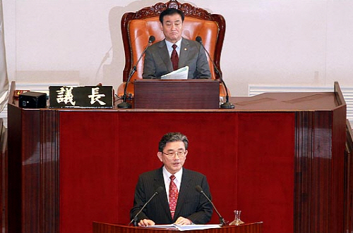 이한구 원내대표 교섭단체 대표연설 “국회 쇄신 민생제일..