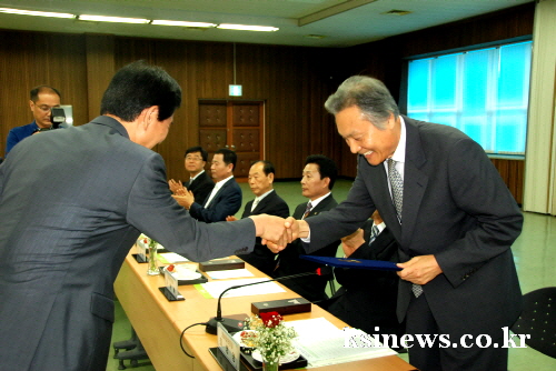 경산시, 출향인 ‘명예 읍·면·동장’ 위촉 시정 참여 ..