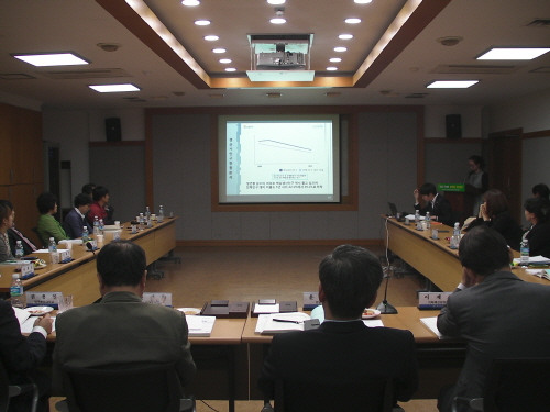 ‘경산시 시정연구팀’ 연구성과 발표! 연구논문 발표회...