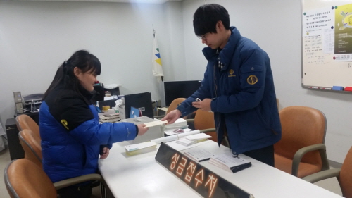 폐품 팔아 모은 돈 기부한 초등생 옥곡초 이수정 양, ..