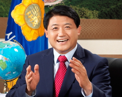 “시민 일꾼의 역할을 충실히 할 것” [2015 신년사..