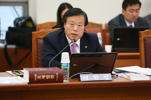 새누리당 도당위원장에 이한성 의원 비밀투표에서 김광림 ..