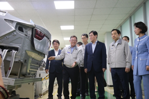 최경환 부총리, 대구 현장방문 성서산단 평화정공, 서문..