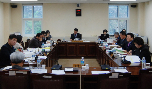 경산시의회, 예산결산특별위 운영 이철식 위원장 “건전·..