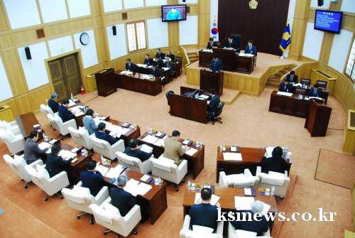 내년 예산 66건·72억7,357만원 삭감! 경산시의회..