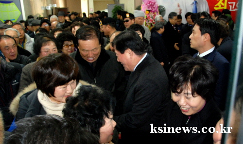 수성갑 출마, “그럴 일 절대 없다!” 최경환 의정보고..