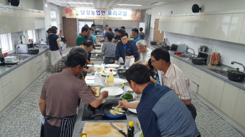 남성농업인 위한 ‘요리교실’ 눈길 홀로 생활하는 남성농..