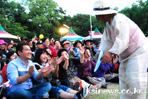 단오음악회로 축제 분위기 고조 [경산자인단오제] 단오음..