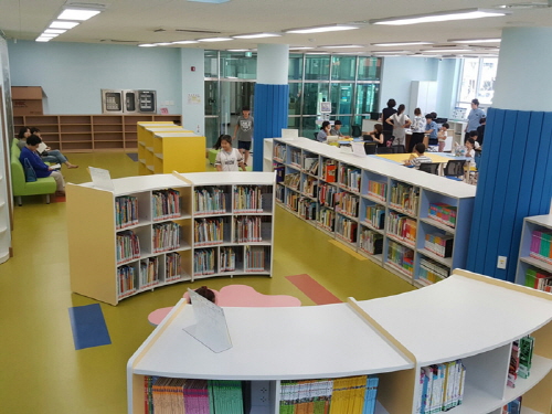경산시립 장산도서관, 임시개관