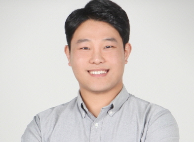시의원에 도전장 내민 당찬 20대 청년