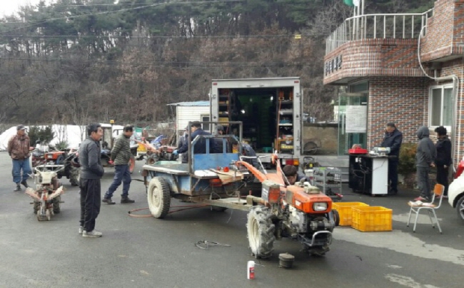 경산시, 봄 영농철 지원사업 손길로 분주