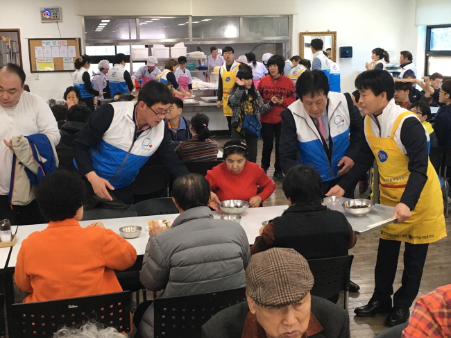 경산외식업會, 나눔과 섬김의 봉사
