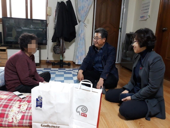  와촌면 지역사회보장협의체의 따뜻한 나눔