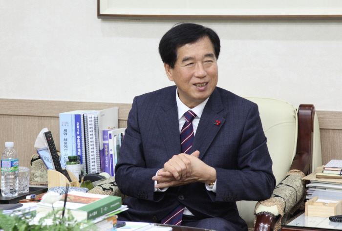 최영조 시장의 2019년 “희망경산 10년 대계”