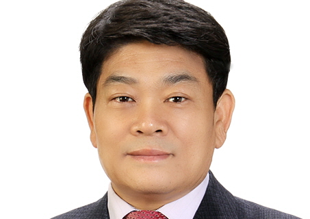 “당직경력 35년, 책임당원 15년”