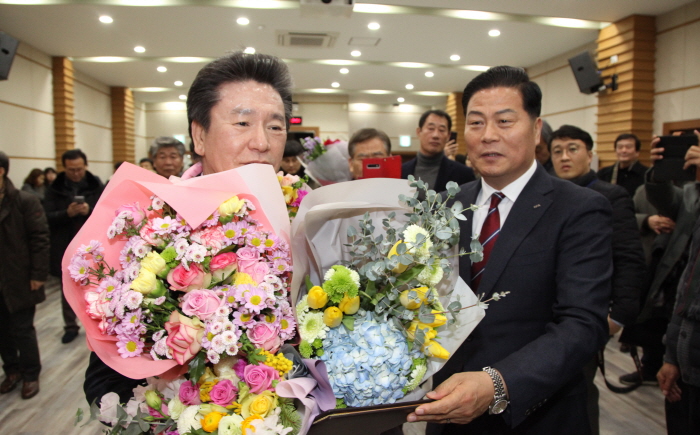 첫 민선 경북체육회장에 김하영 씨 당선! 