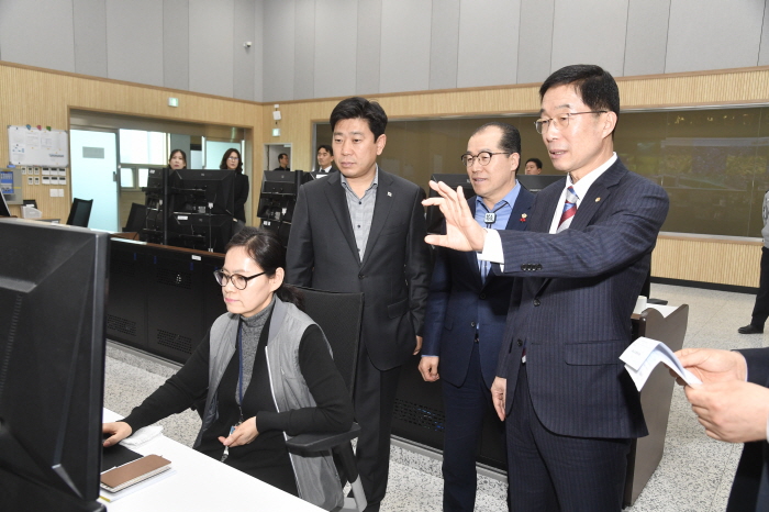도내 중학교 CCTV 관제센터와 연계한다!