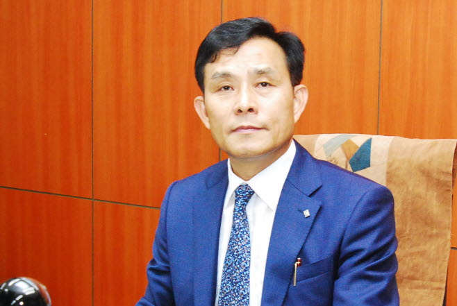 이용만 제39대 경산교육장 부임 