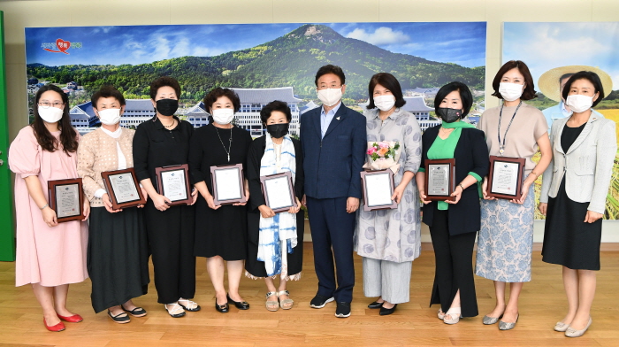 김경화 경산여협 회장 ‘경북여성상’ 수상