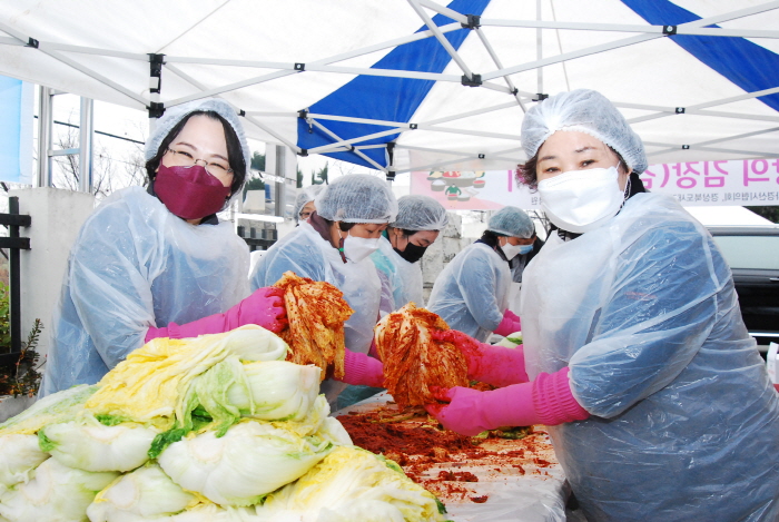 경산시새마을부녀회 ‘사랑의 김장 담그기’ 